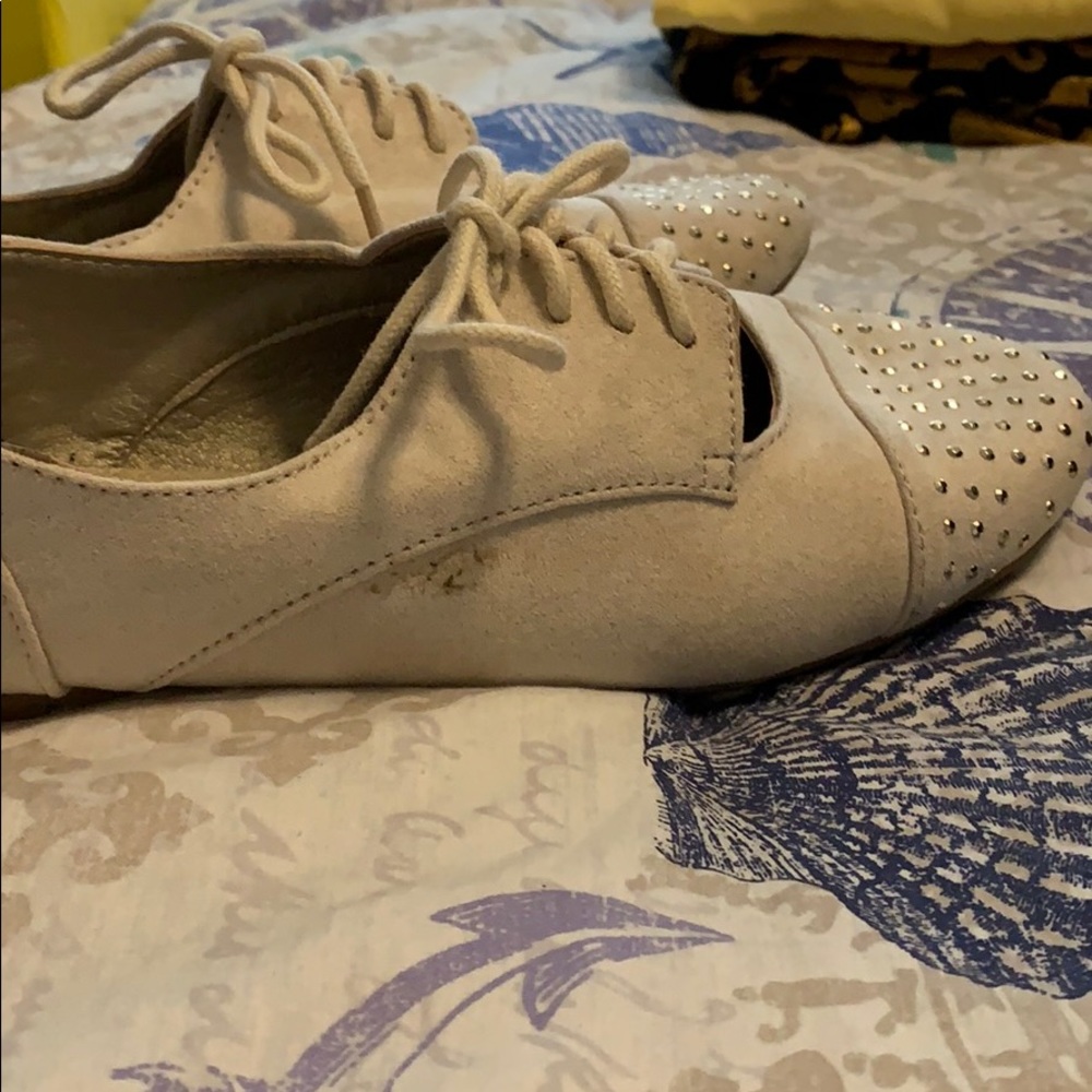 Off white colored Rampage Flats - Picture 4 of 4